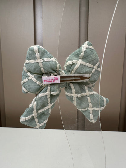 Laço Infantil Pontas Miolo Bordado Rendado Verde - Roana