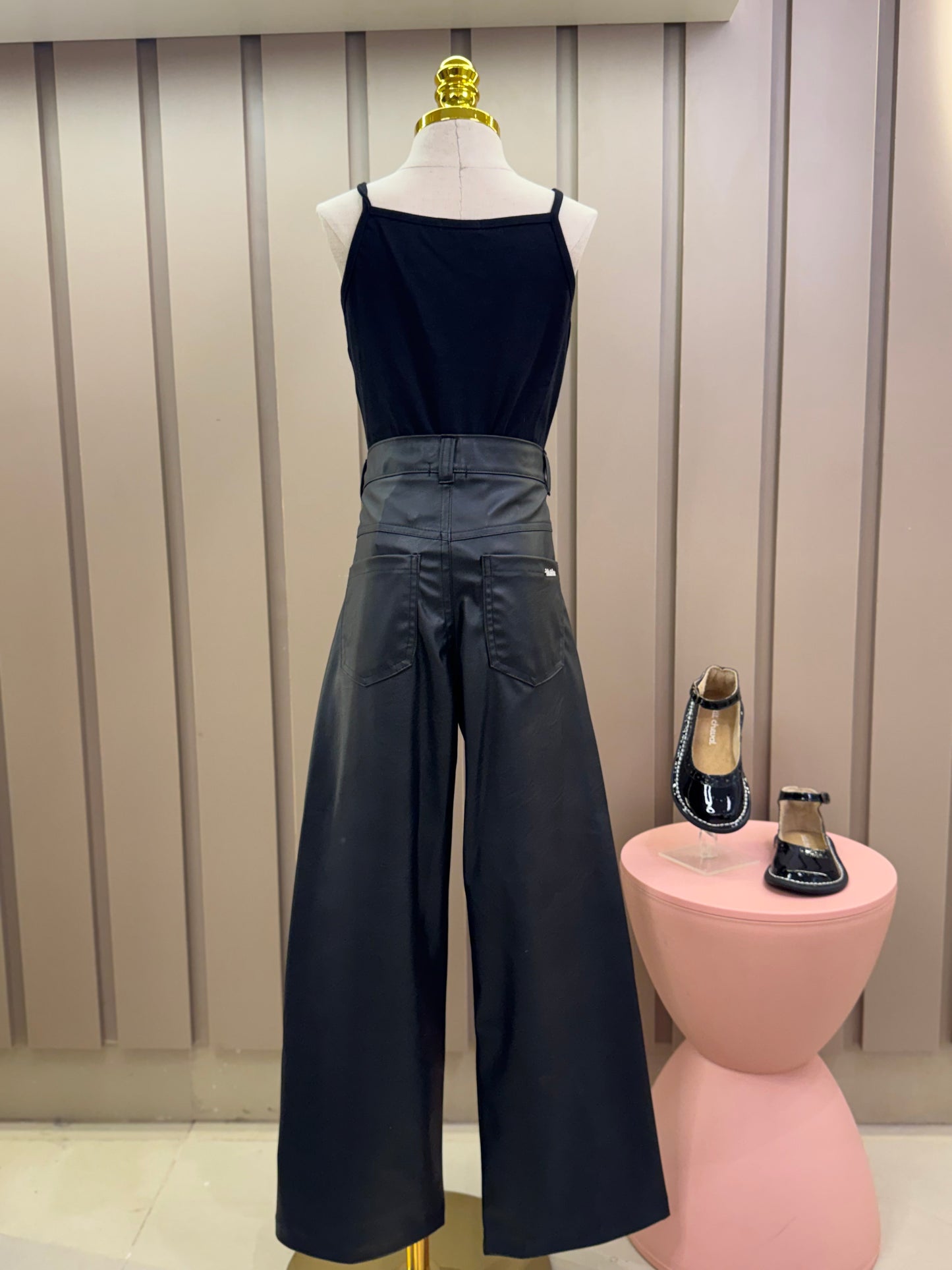 Conjunto Infantil Blusa Tule & Strass com Calça Wide Leg Couro Tech Pingente de Urso - Luluzinha