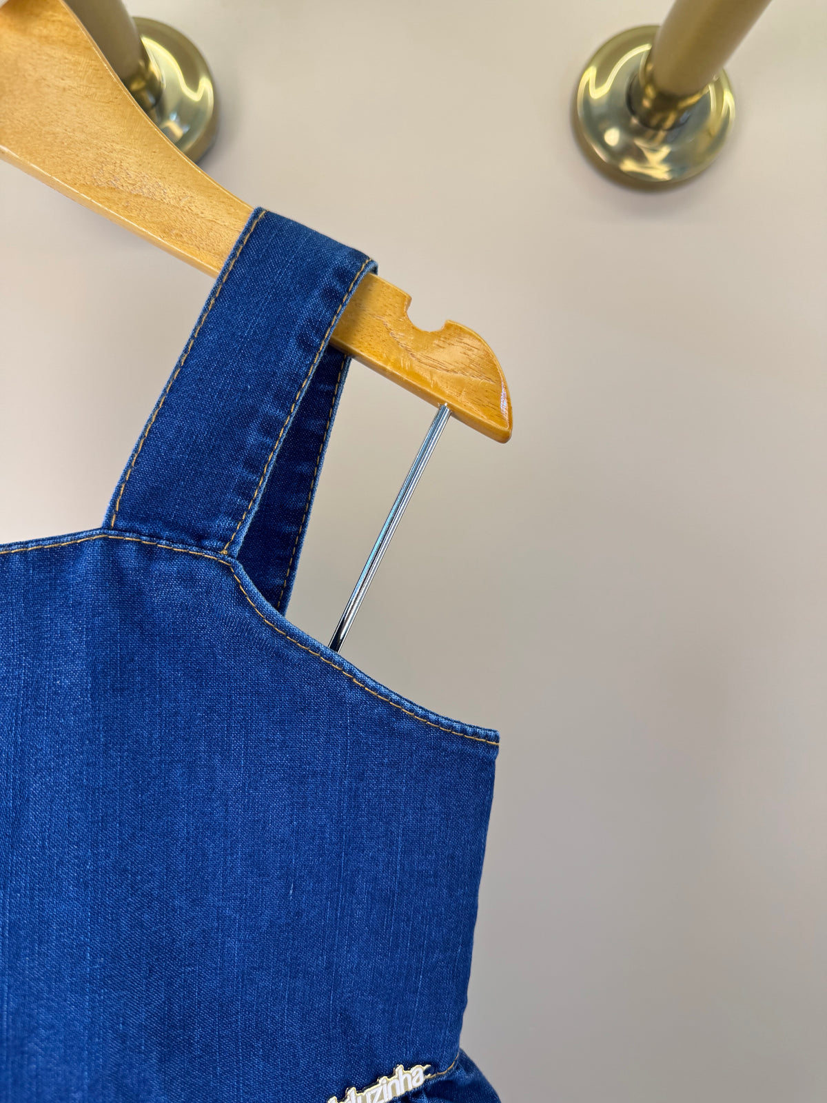 Conjunto Infantil Blusa Jeans Com Babado e Shorts Alfaiataria Listrado - Luluzinha