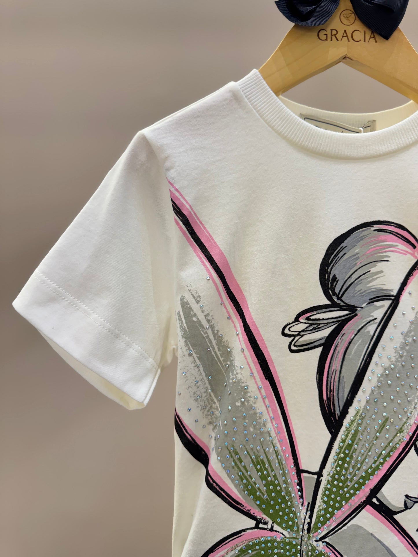 Conjunto Infantil Blusa Tiker Bell Off White e Legging Básica Preta - Animê Petite