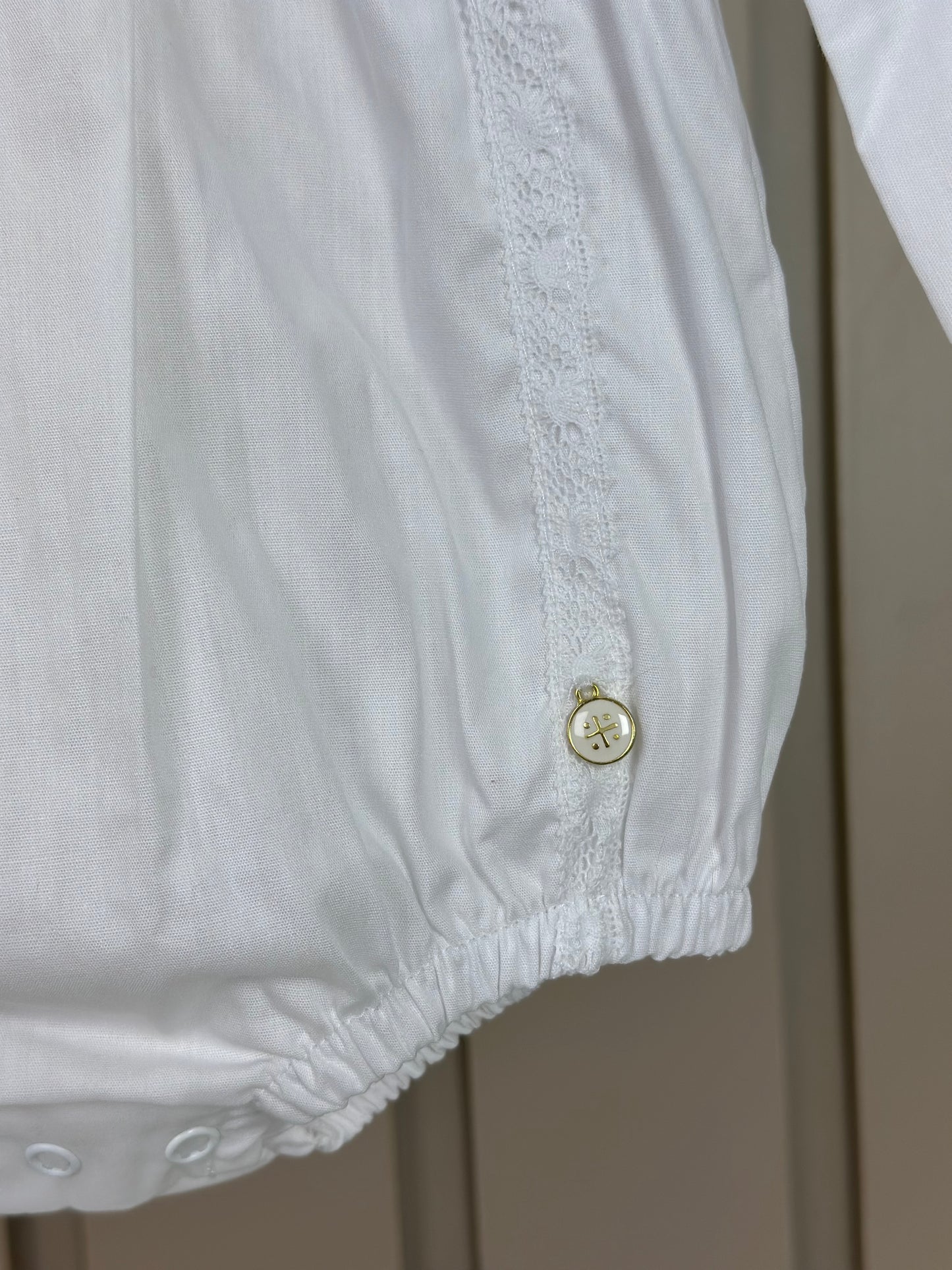 Romper Bebê Fofinho Algodão Manga Princesa Rendas Branco - Um Mais Um
