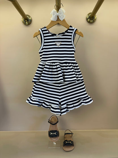 Conjunto Infantil Blusa Malha Listrada Com Amarração Nas Costas e Shorts Com Babadinho- Luluzinha