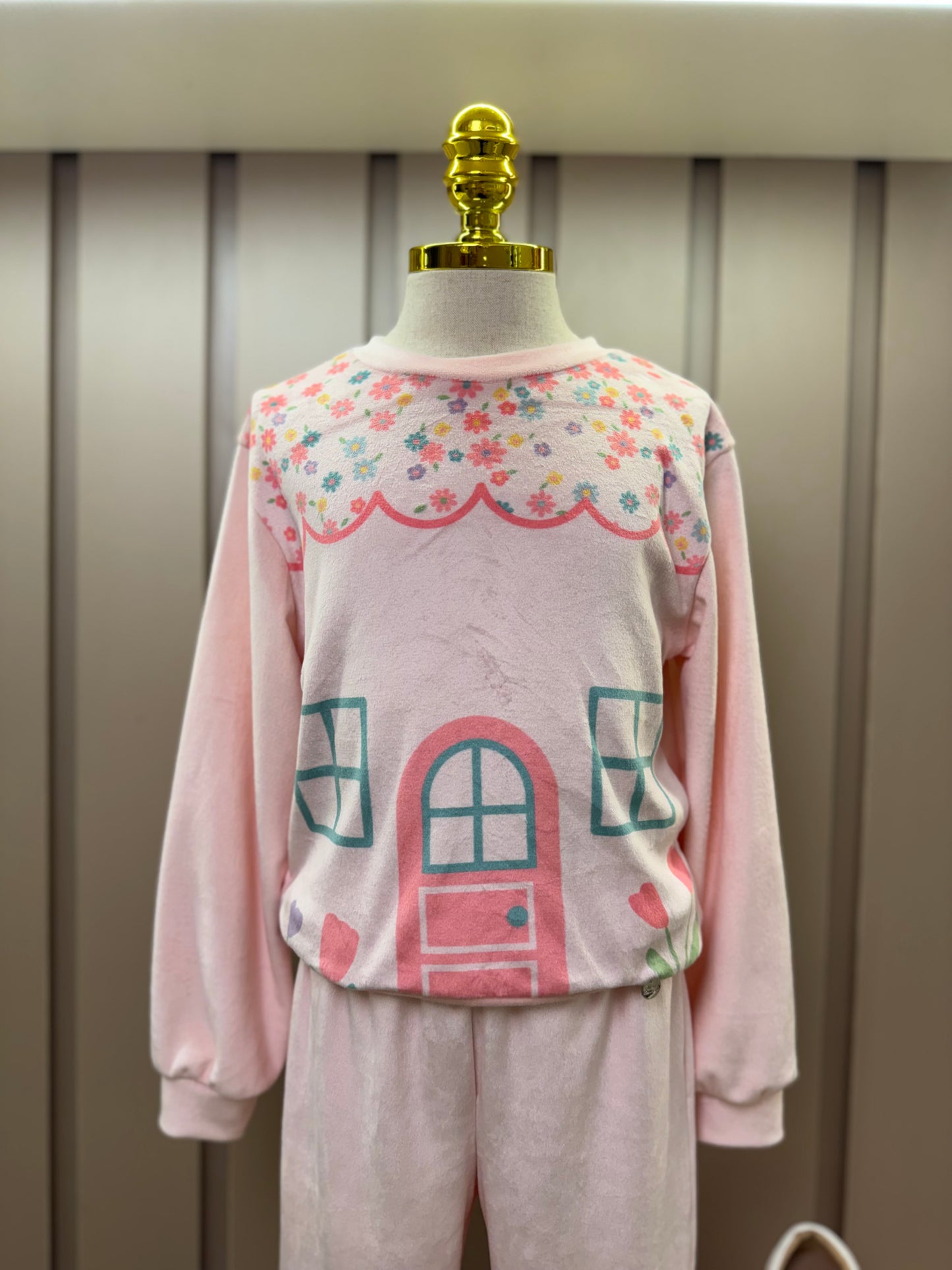 Conjunto Infantil Casaco e Calça Plush Casinha Floral - Mon Sucré