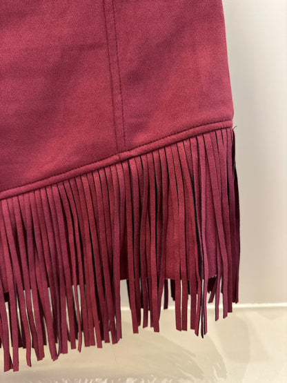 Conjunto Teen Camiseta Oversized Simply Sweet Strass e Saia Suede Franjas Vermelha - Two In