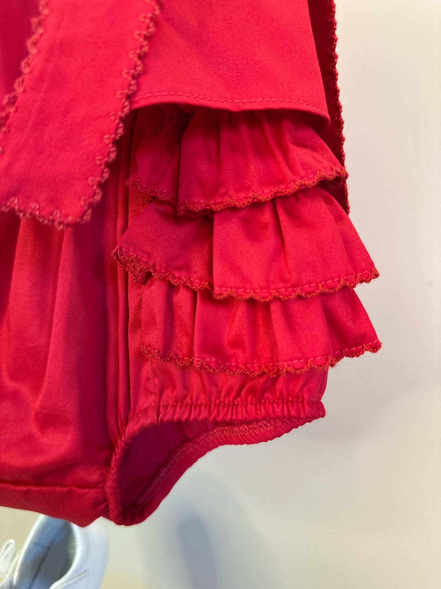 Conjunto Bebê Algodão Batinha Bordada Laços e Shortinho Vermelho - Petit Cherie
