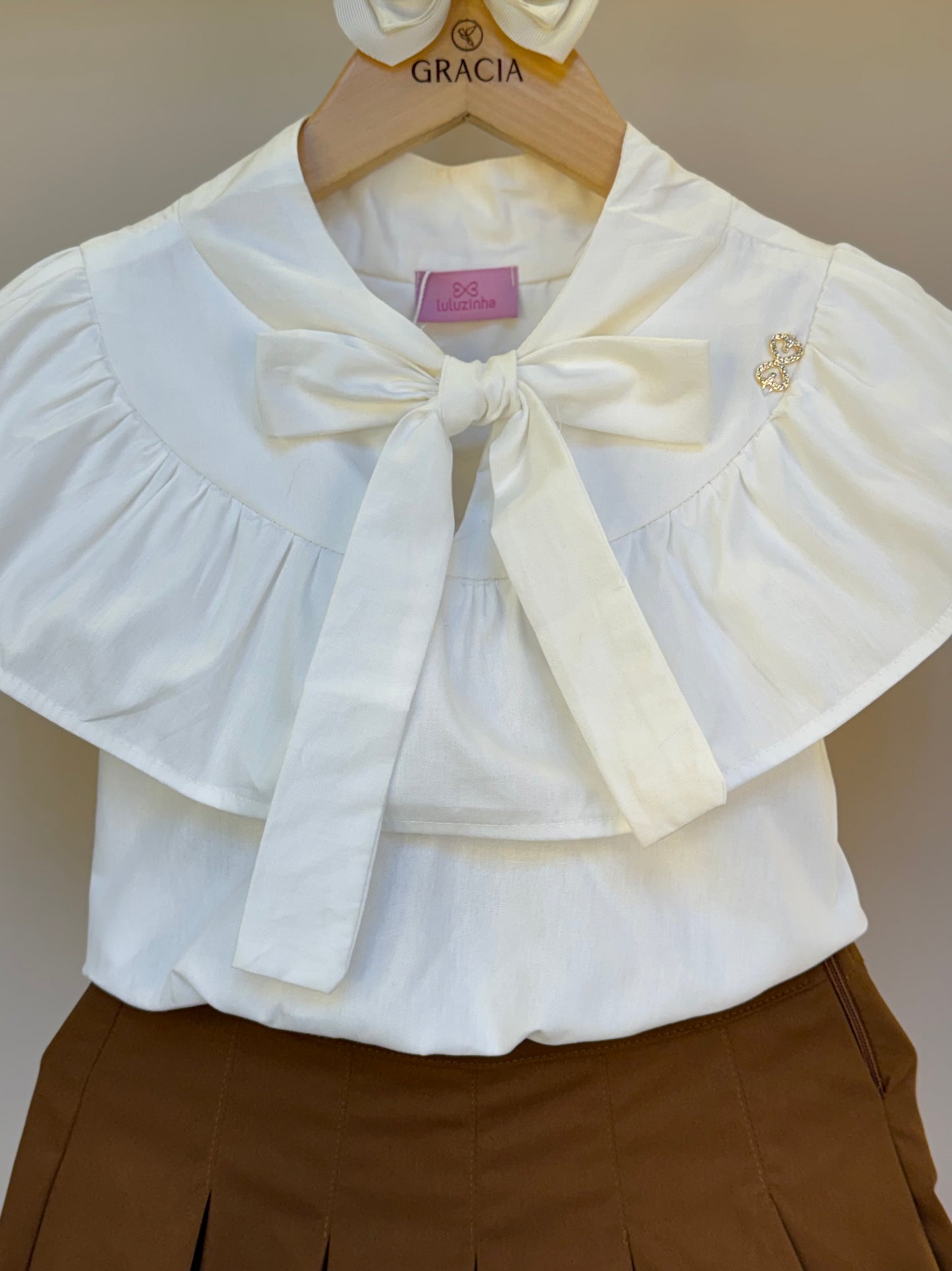Conjunto Infantil Blusa Gola Laço E Saia Pregas Sarja Terracota - Luluzinha