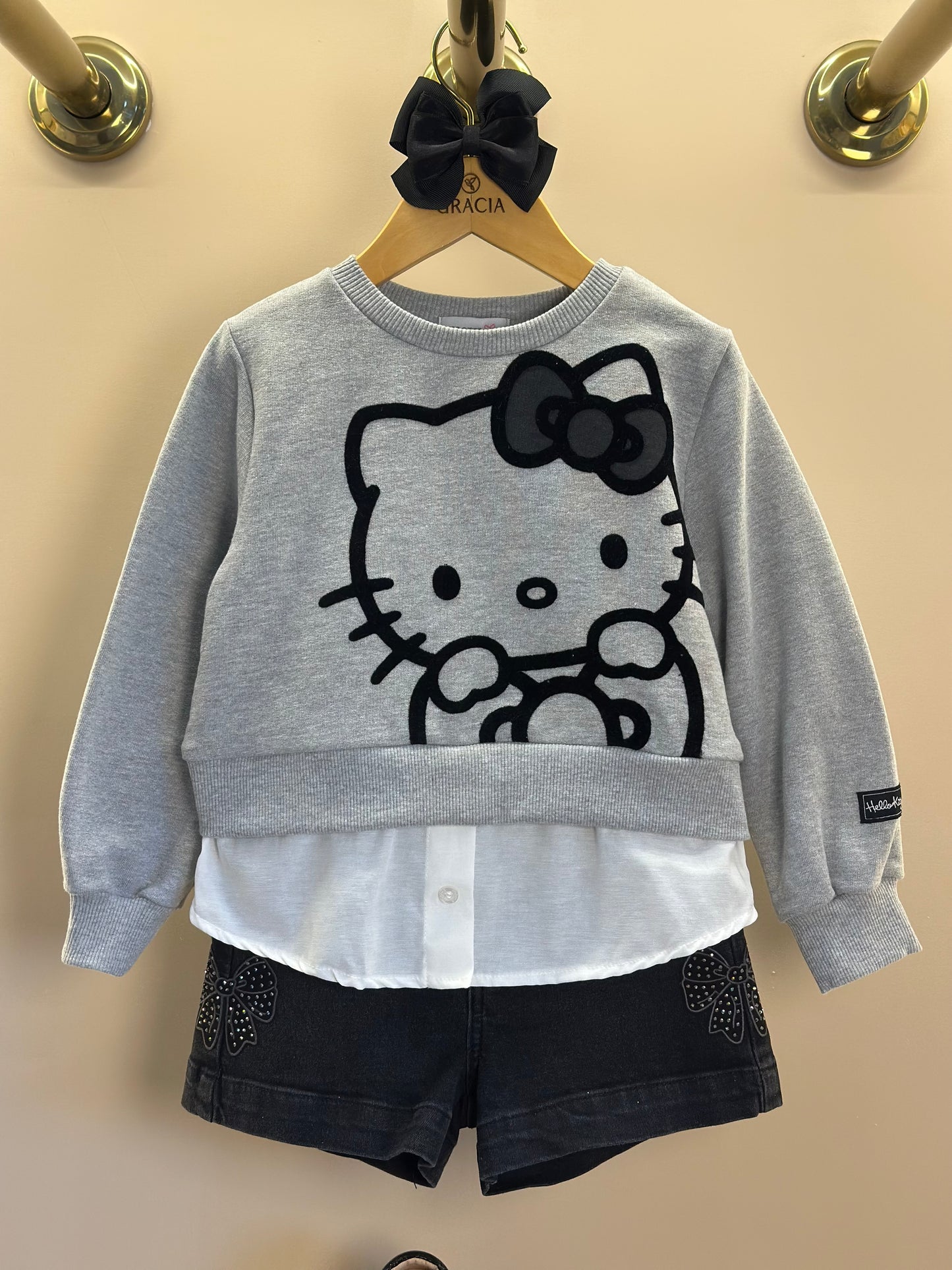 Conjunto Infantil Casaco Moletom Hello Kitty Mescla e Shorts Jeans  Black Laço Strass - Momi