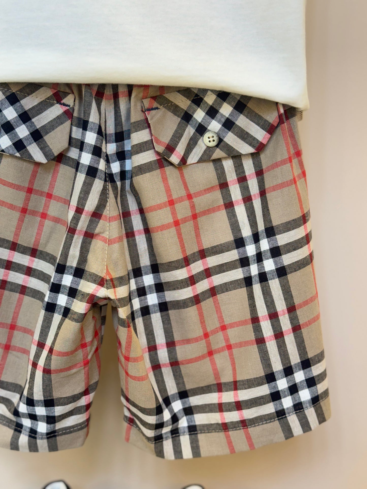 Conjunto Infantil Camiseta Urso e Bermuda Xadrez - Um Mais Um