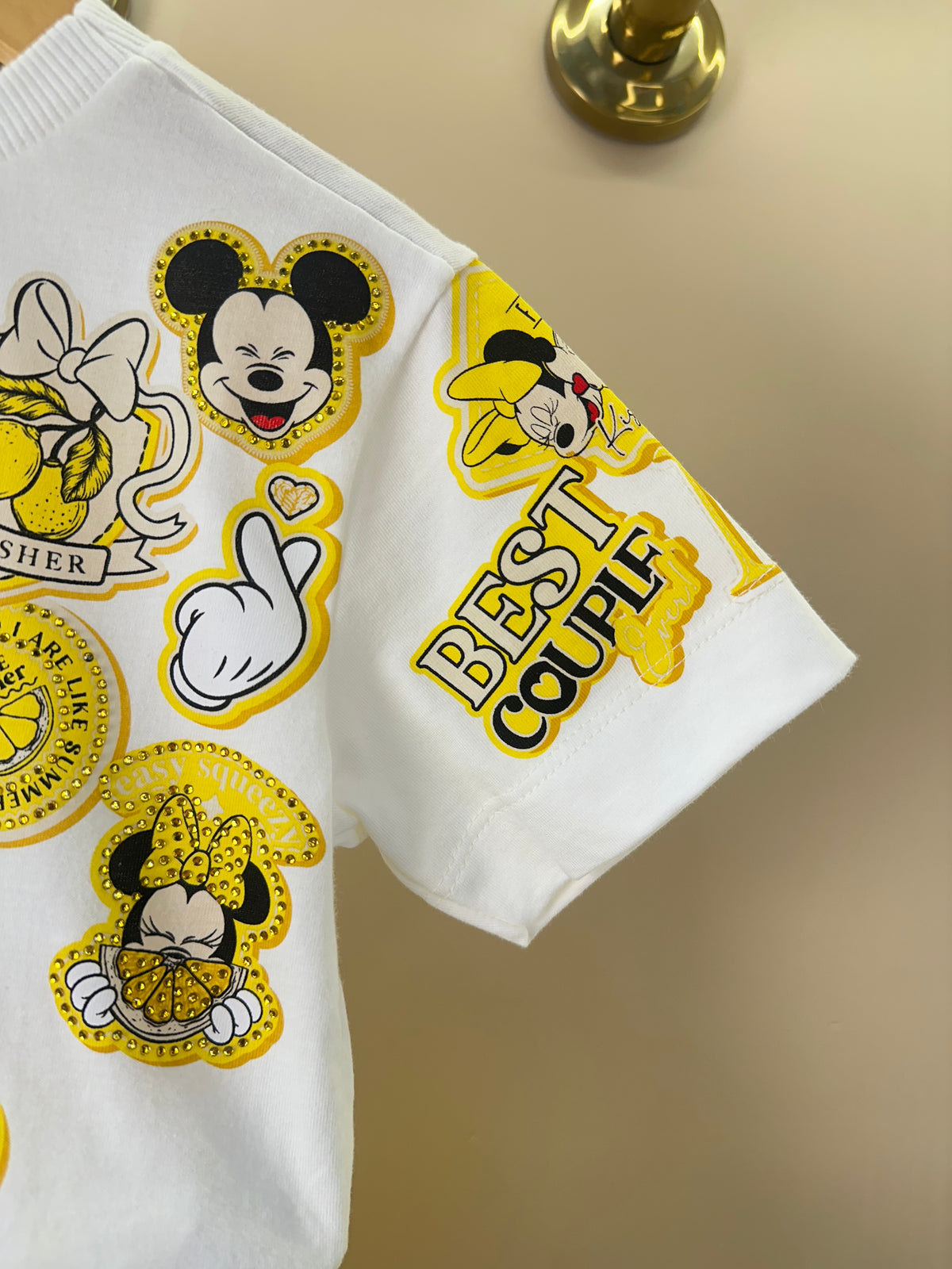 Conjunto Infantil Blusa Minnie e MIckey e Shorts Saia Amarelo Com Pregas - Animê