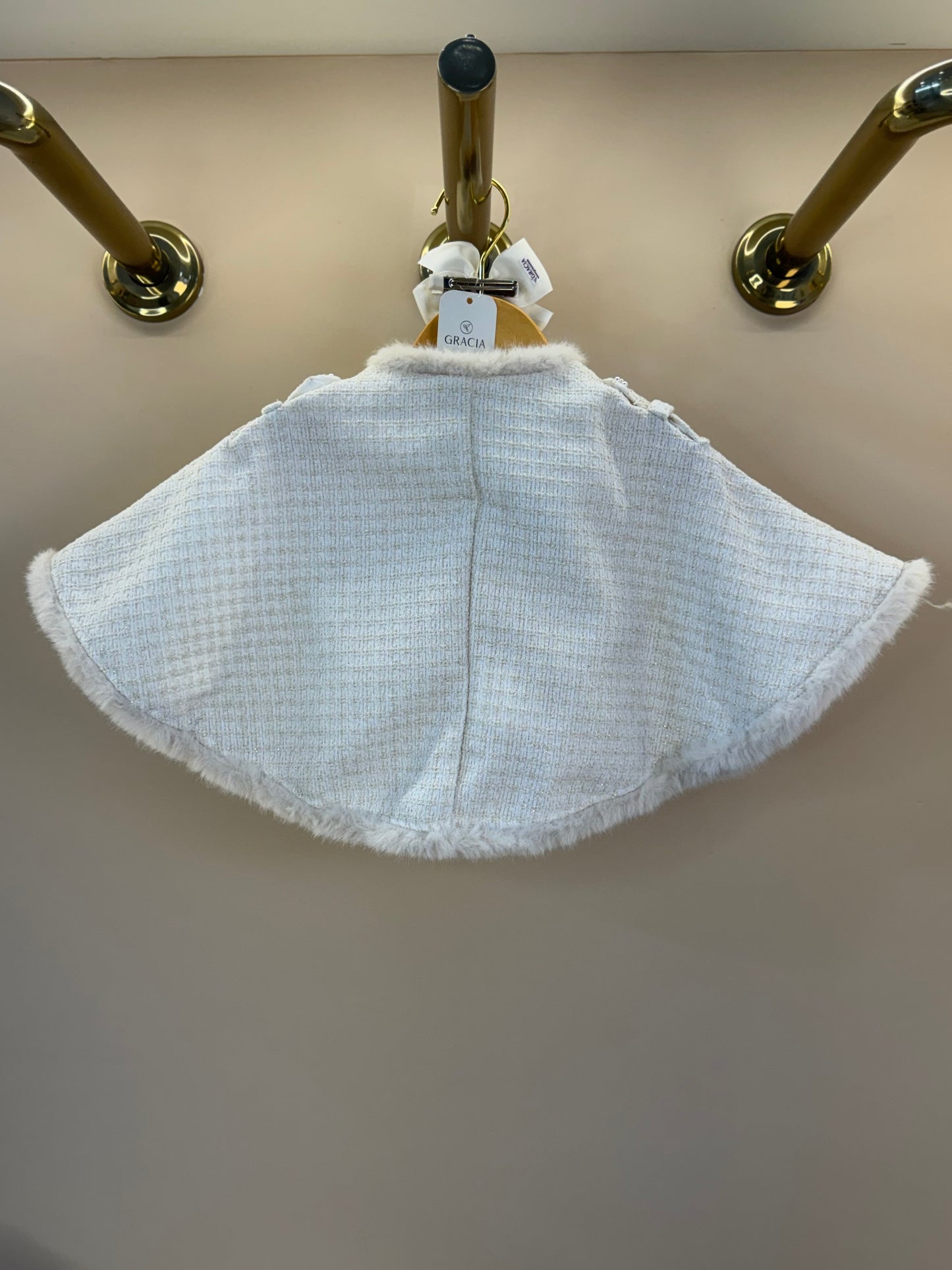 Conjunto Infantil Conceito Capa, Colete e Shorts Tweed Off White - Animê