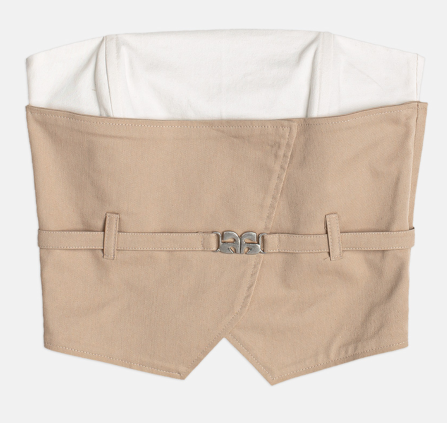 Conjunto Infantil Top Tomara que Caia Bege com Cinto Fino Short Alfaiataria Bege Bolsos - Authoria