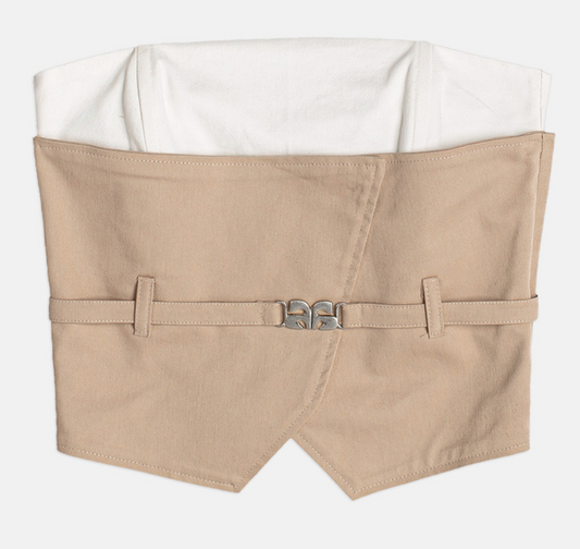 Conjunto Infantil Top Tomara que Caia Bege com Cinto Fino Short Alfaiataria Bege Bolsos - Authoria
