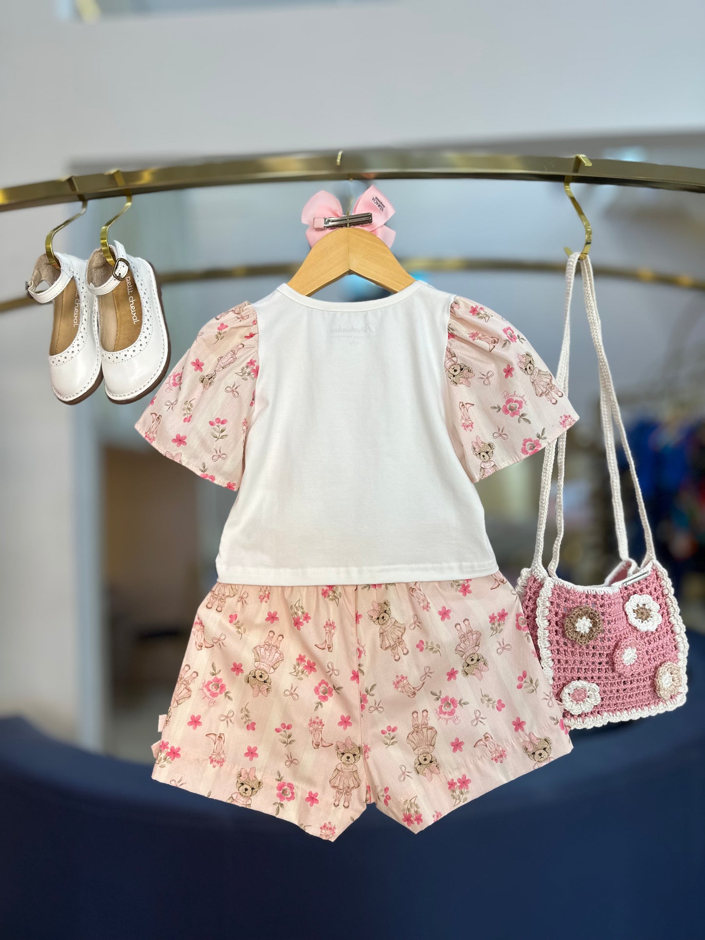 Conjunto Infantil Blusa Flores Crochê e Shorts Flores & Ursinhas - Pituchinhus