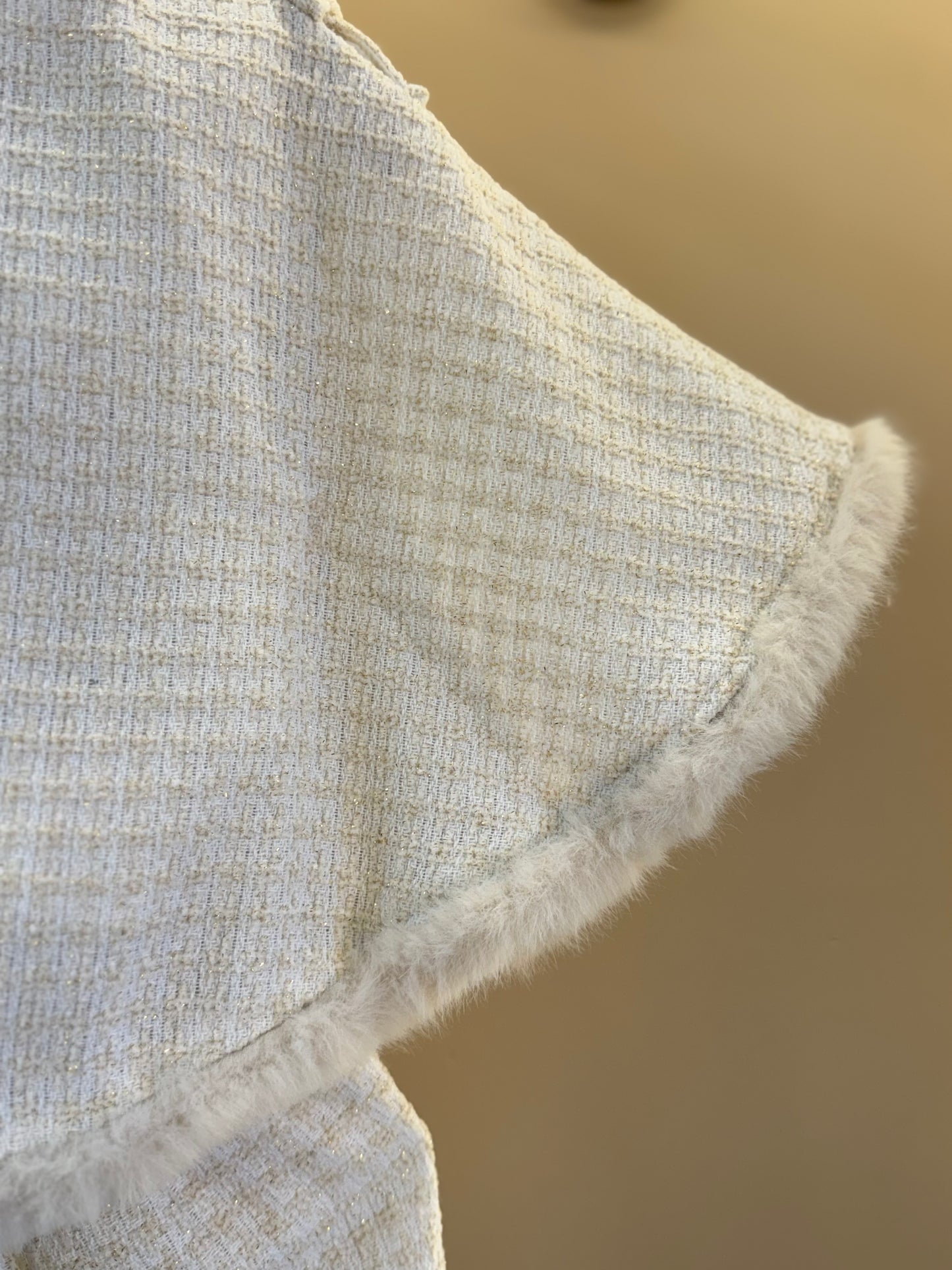 Conjunto Infantil Conceito Capa, Colete e Shorts Tweed Off White - Animê