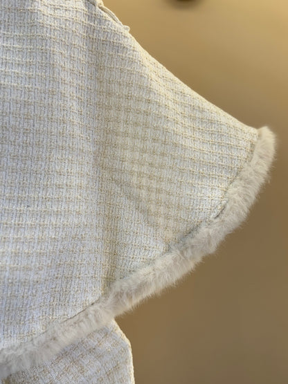 Conjunto Infantil Conceito Capa, Colete e Shorts Tweed Off White - Animê