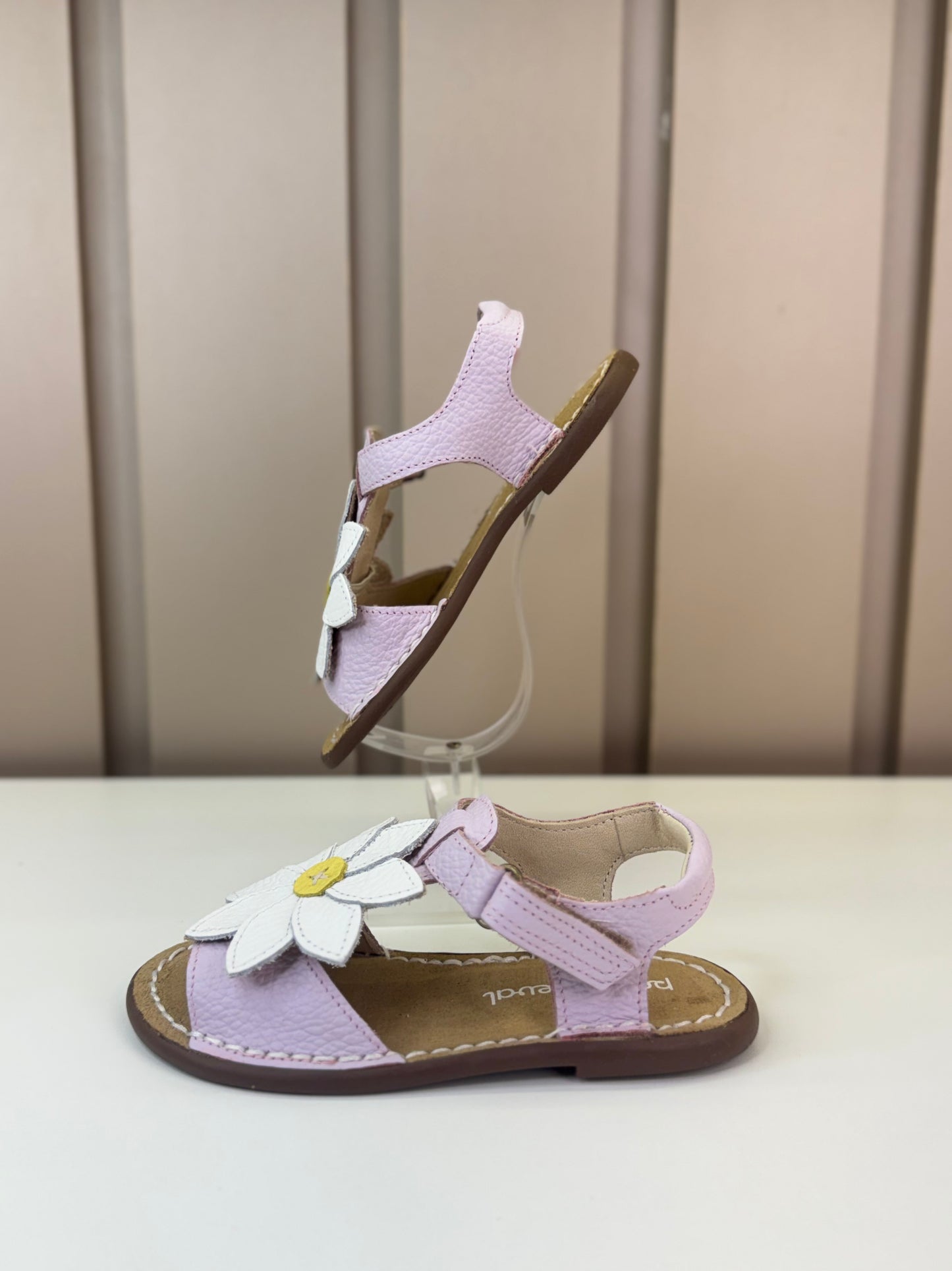 Sandália Infantil Carrossel Lilac/Flor Margarida - Petit Cheval