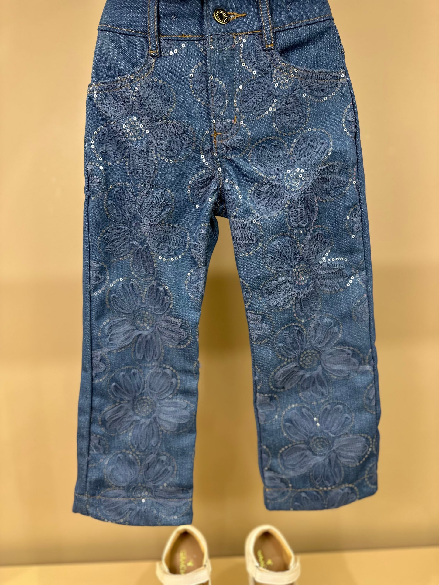 Conjunto Infantil Colete e Calça Jeans Bordada Tule Flores - Animê