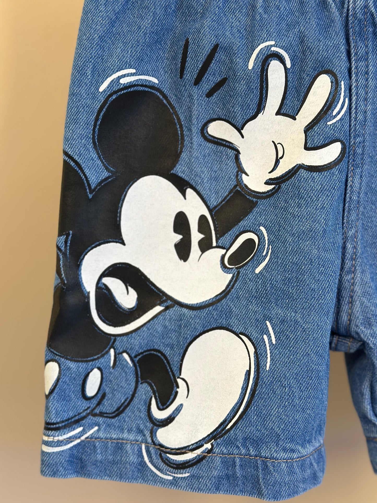 Conjunto Infantil Camiseta Mickey Pérola e Bermuda Jeans Mickey - Youccie