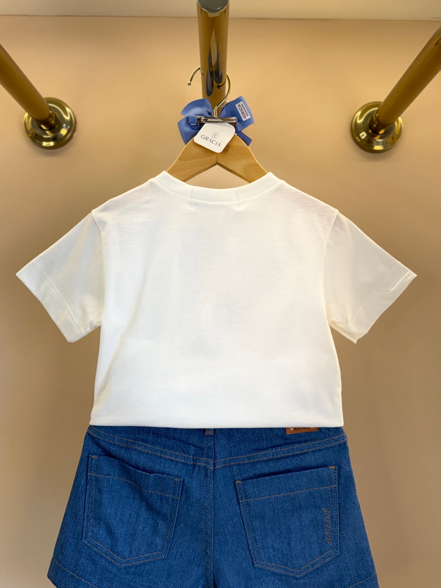 Conjunto Infantil Blusa Minnie Love e Shorts Jeans Bordada Tule Flores - Animê