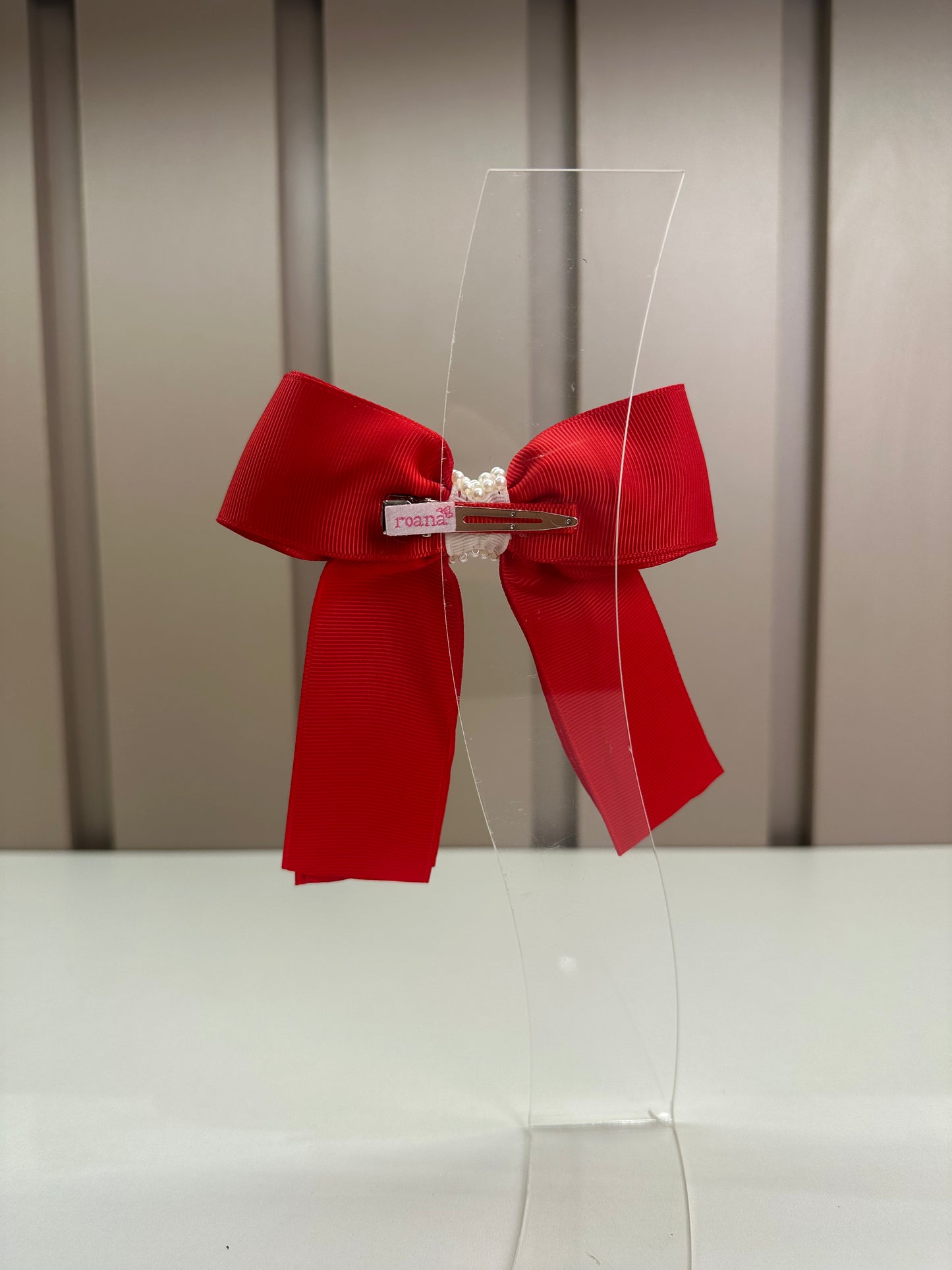 Presilha Infantil Laço Longo Pérolas e Bordados Vermelho - Roana