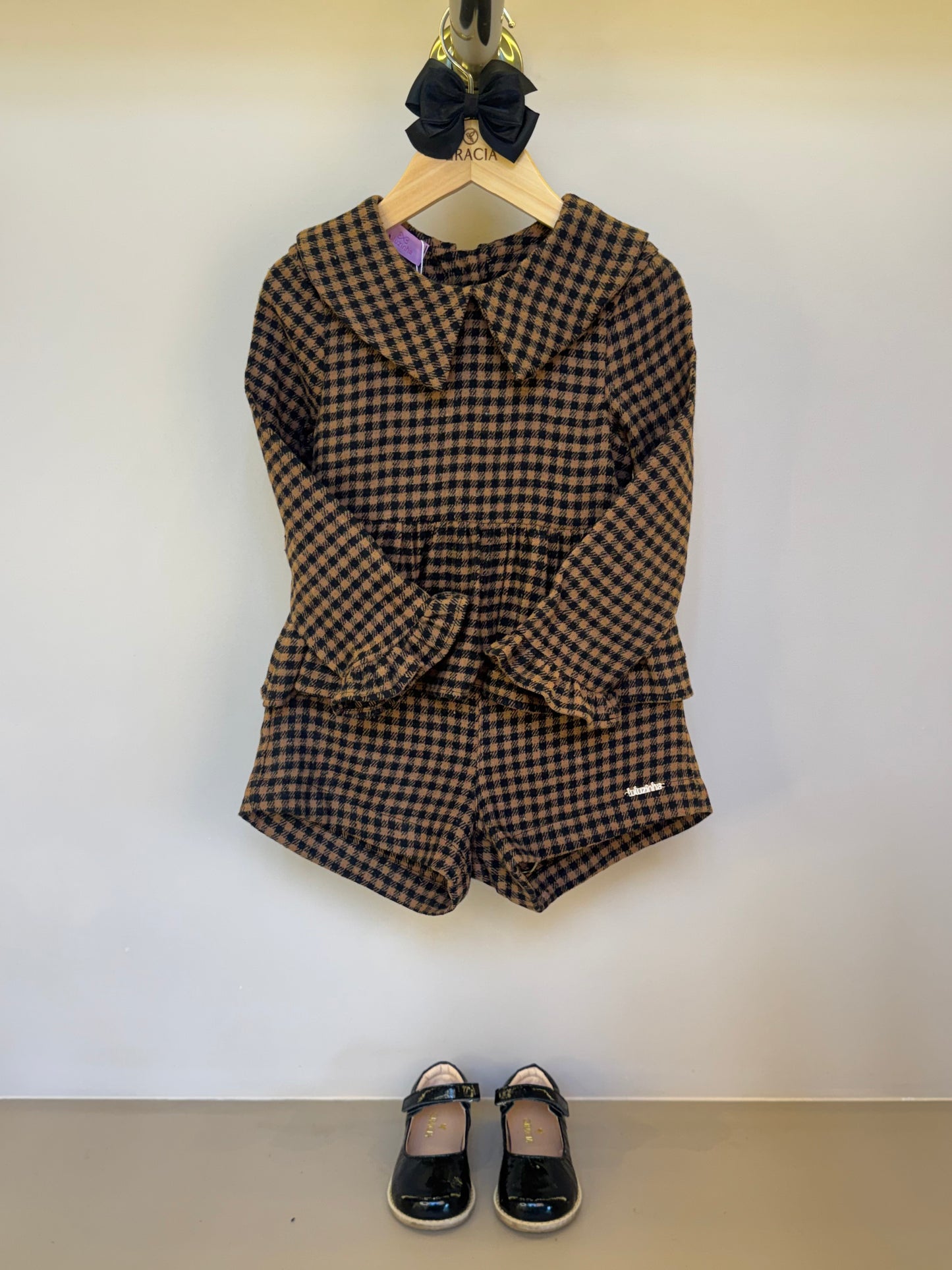 Conjunto Infantil Alfaiataria Casaquinho e Shorts Xadrez com Bolsinha Ursinho - Luluzinha