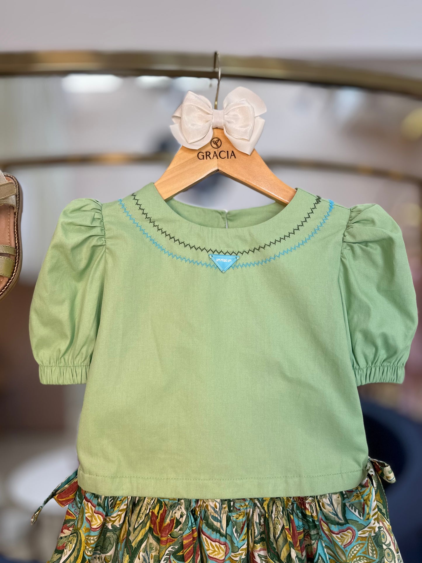 Conjunto Infantil Blusa Manga 3/4 e Saia Estampada Oliva - Um Mais Um