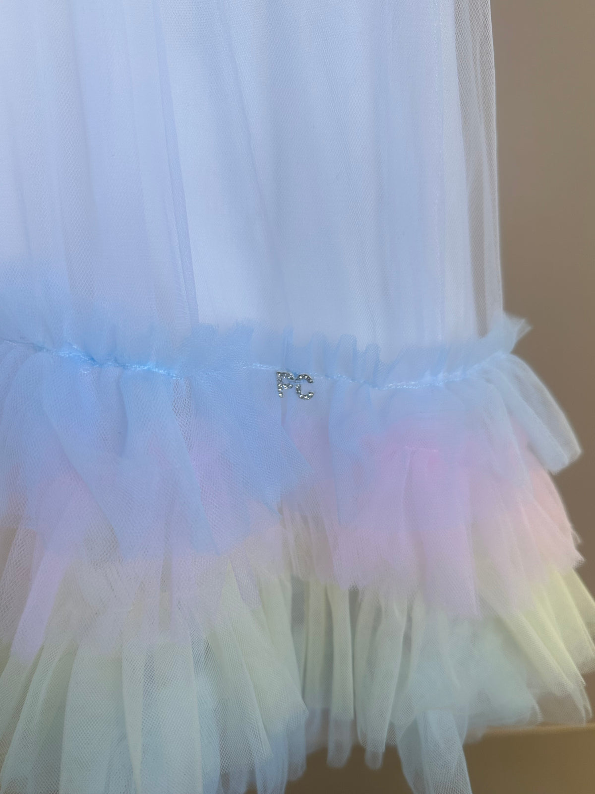 Vestido Infantil Trapézio Tule Colorido e Bordados com Pérolas - Petit Cherie
