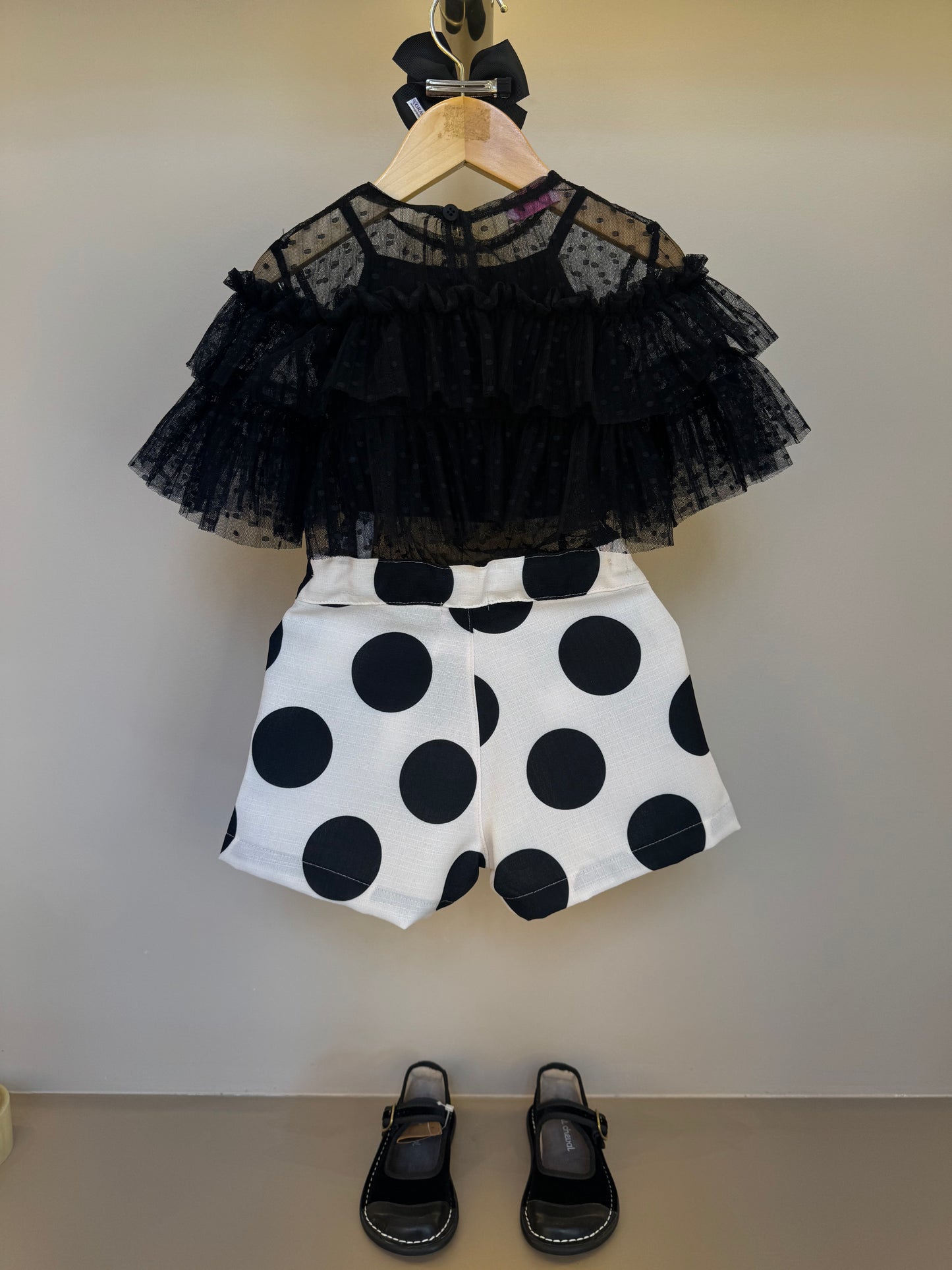 Conjunto Infantil Blusa Babados Tule Mini Póas e Shorts Póas - Luluzinha