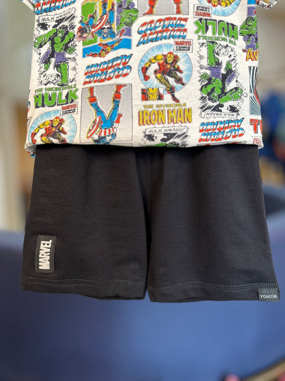 Conjunto Infantil T-Shirt e Bermuda Marvel Heroes
