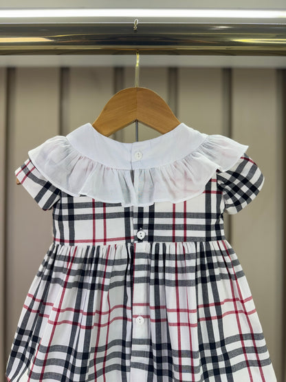 Conjunto Bebê Bata Gola Bordada com Faixa e Culote Xadrez - Roana