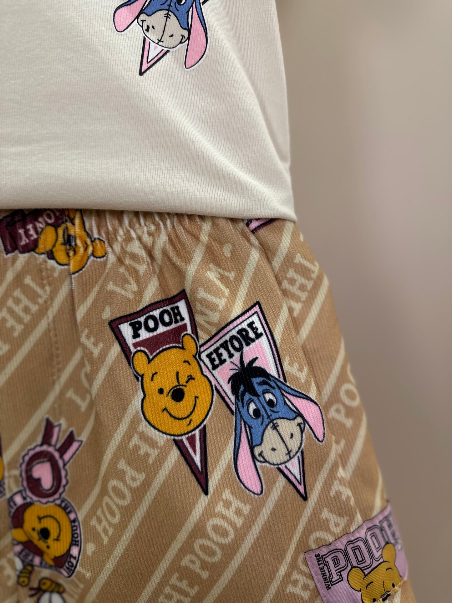 Conjunto Infantil Blusa MC Branca Pooh e Shorts Bege Vanilla - Momi