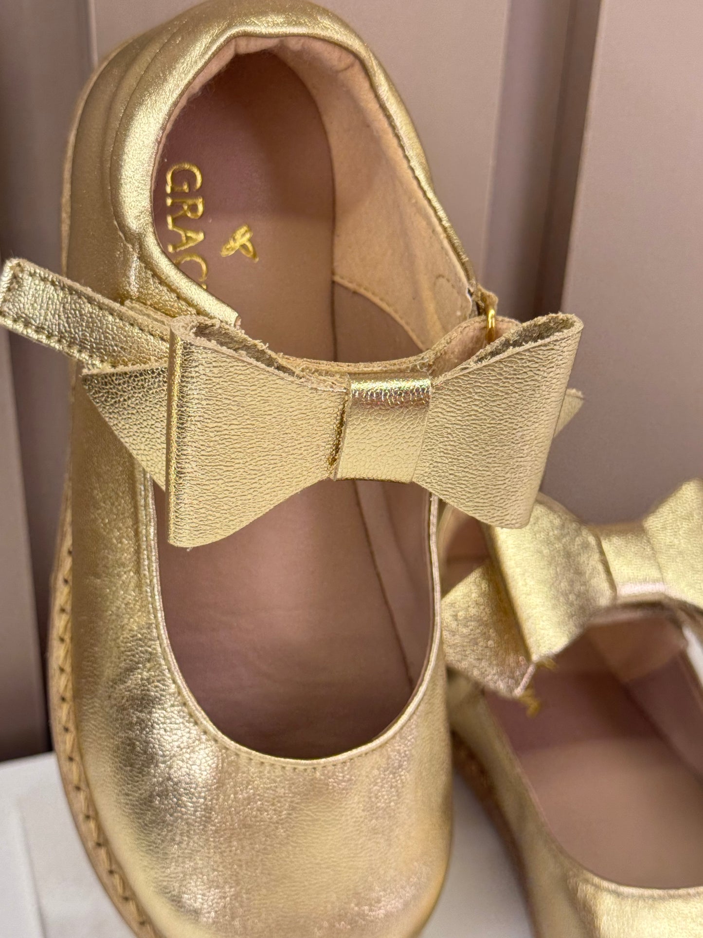 Sapatilha Infantil Mariah Retrô Laço Removível Dourado - Gracia