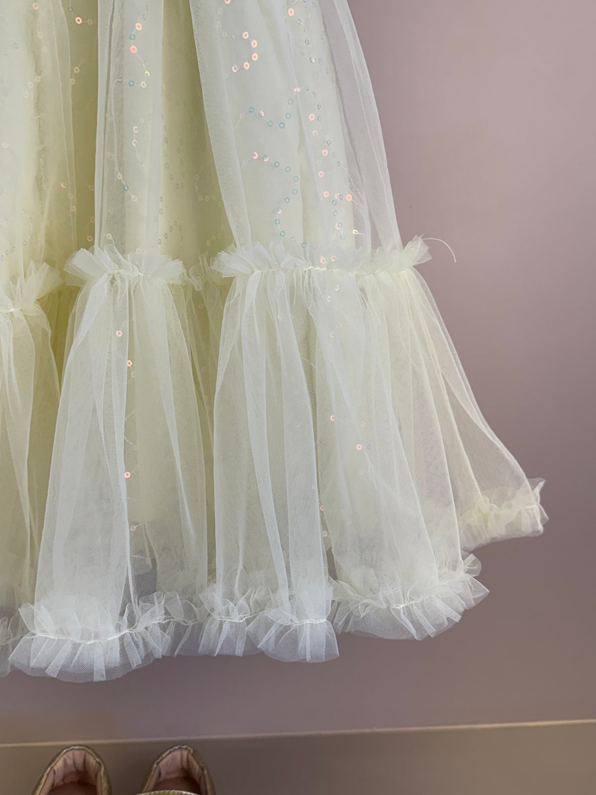 Vestido Infantil Amarelo Strass Brilhante Alças e Barra Em Tule  - Petit Cherie