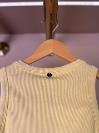 Blusa Teen Regata Com Babado Butter Cream - Authoria