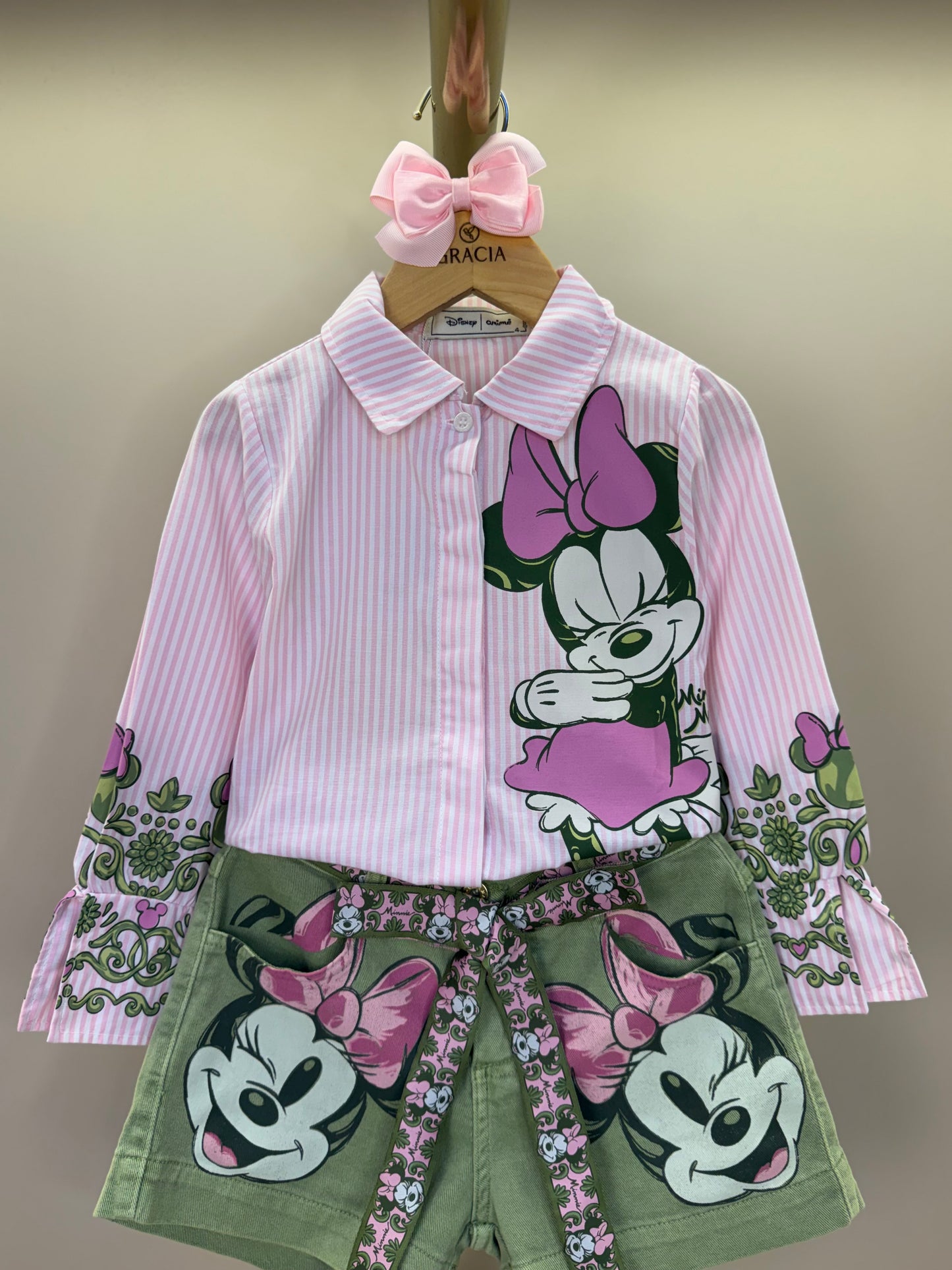 Conjunto Infantil Camisa Listrada Disney Punhos Conceito e Shorts Minnie Mouse Verde Forest - Animê