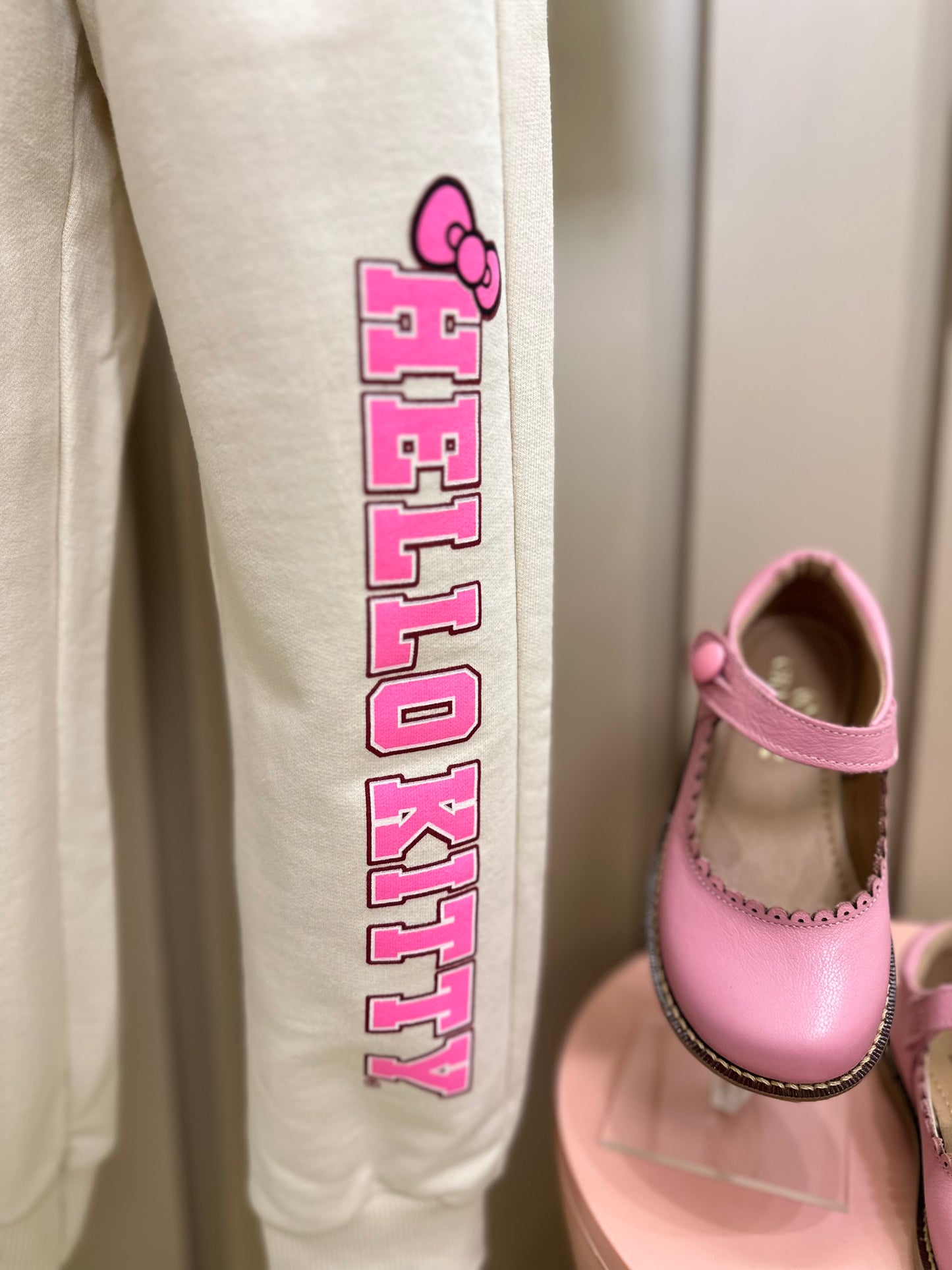 Conjunto Infantil Moletom Casaco Cute Style e Calça Hello Kitty - Momi
