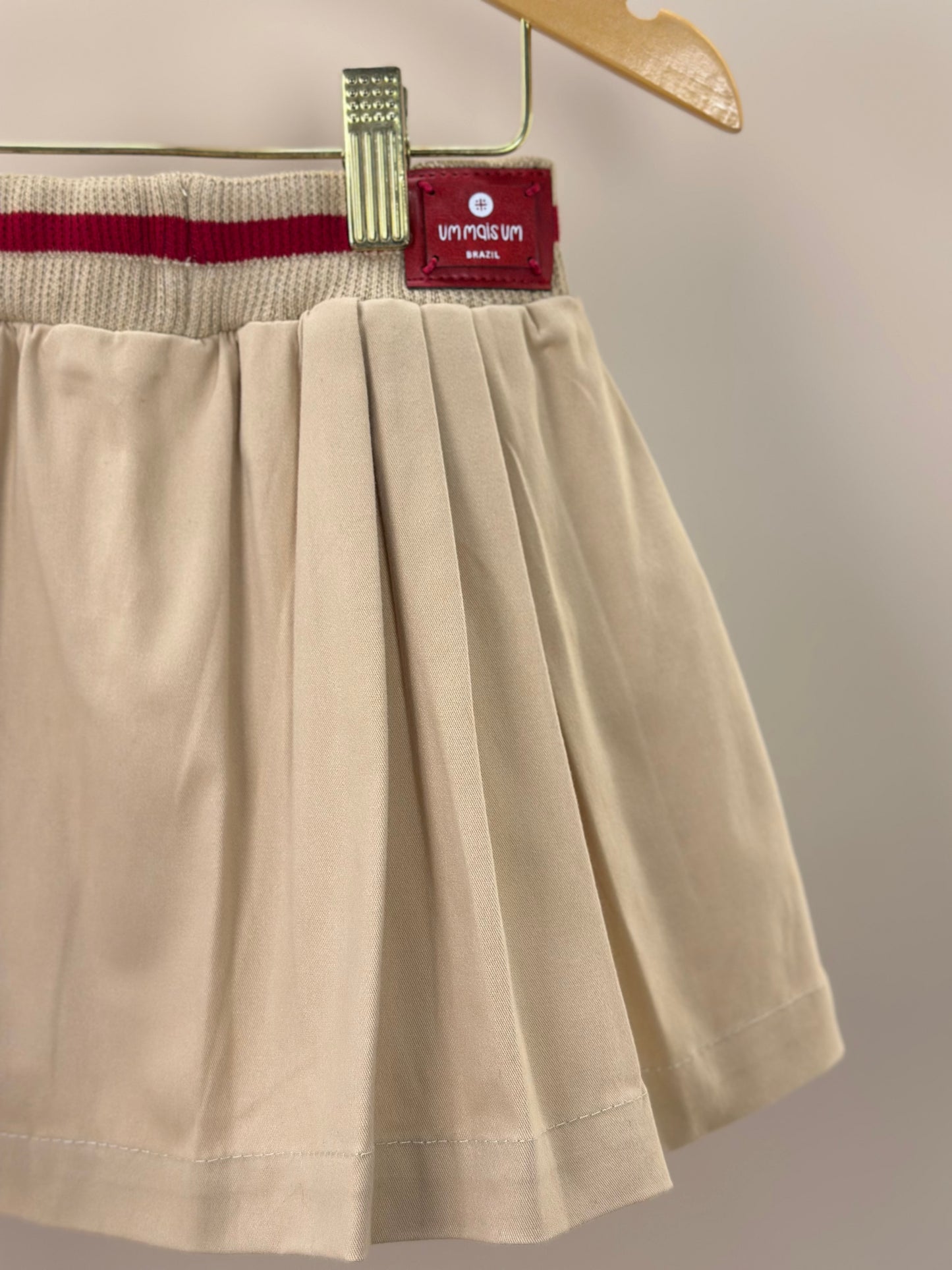 Saia-shorts Infantil Sarja Pregas Cós Tricot Bege - Um Mais Um