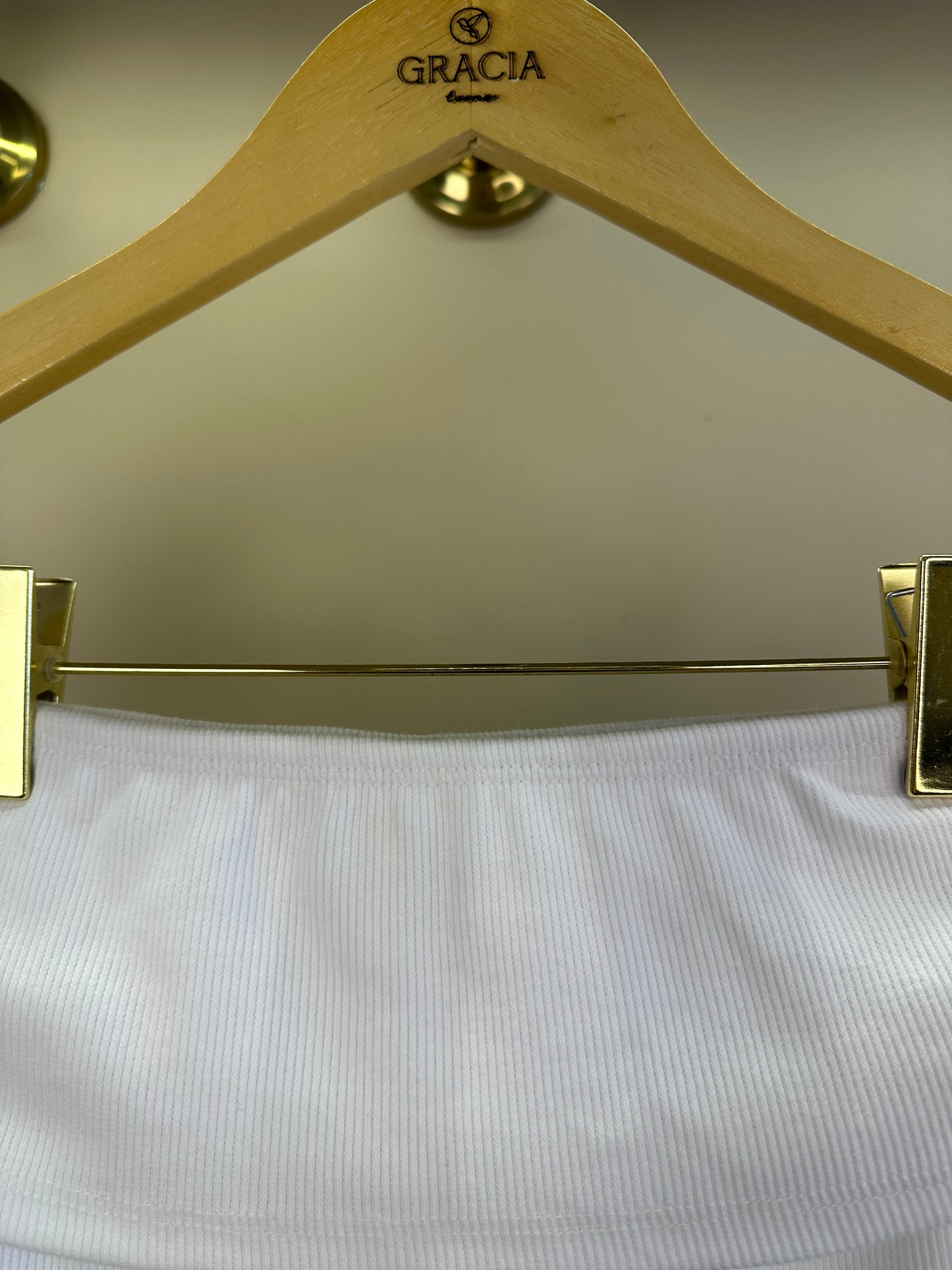 Blusa Teen Ombro a Ombro Off White - Authoria