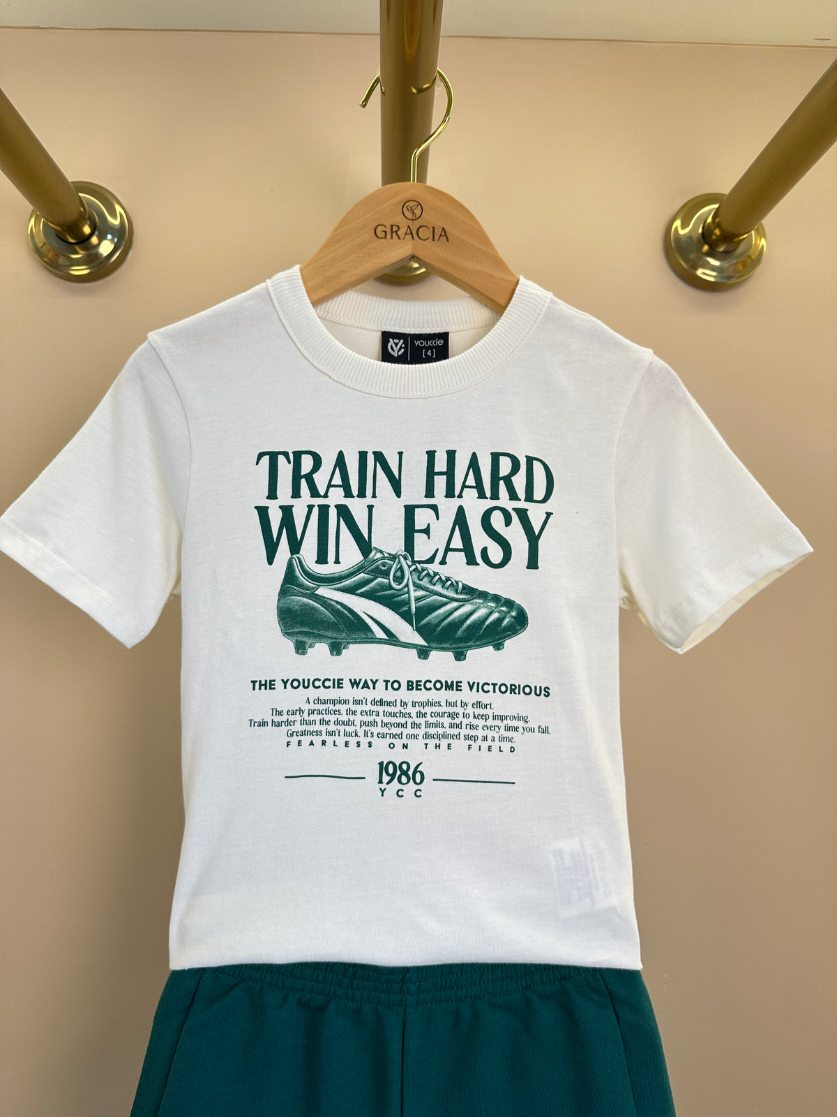 Conjunto Infantil T - Shirt Train Hard e Bermuda - Youccie