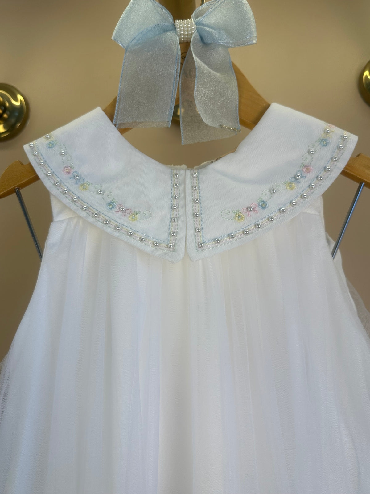 Vestido Infantil Trapézio Tule Colorido e Bordados com Pérolas - Petit Cherie
