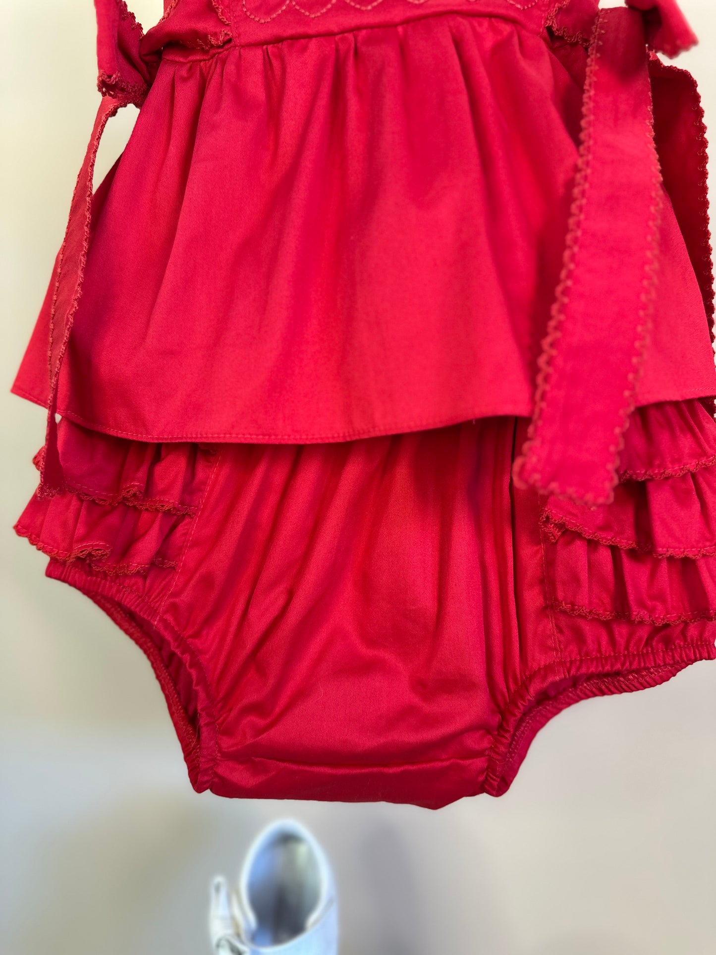 Conjunto Bebê Algodão Batinha Bordada Laços e Shortinho Vermelho - Petit Cherie