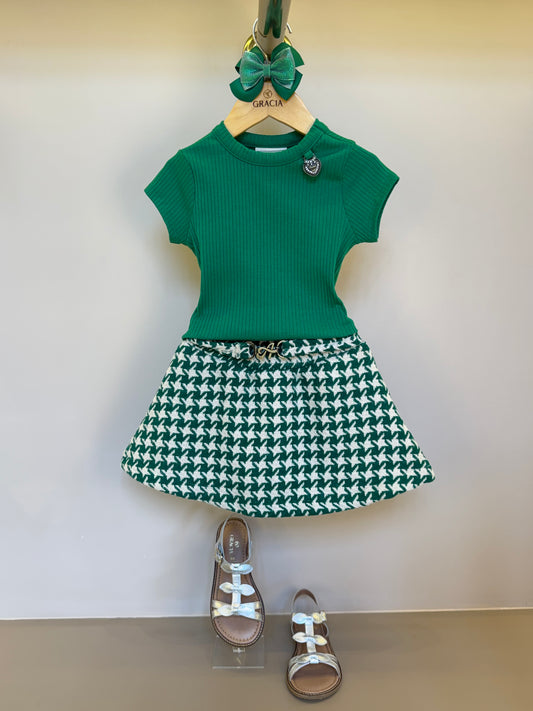 Conjunto Infantil Blusa Canelada Essentials e Saia Tweed Xadrez Verde -Animê