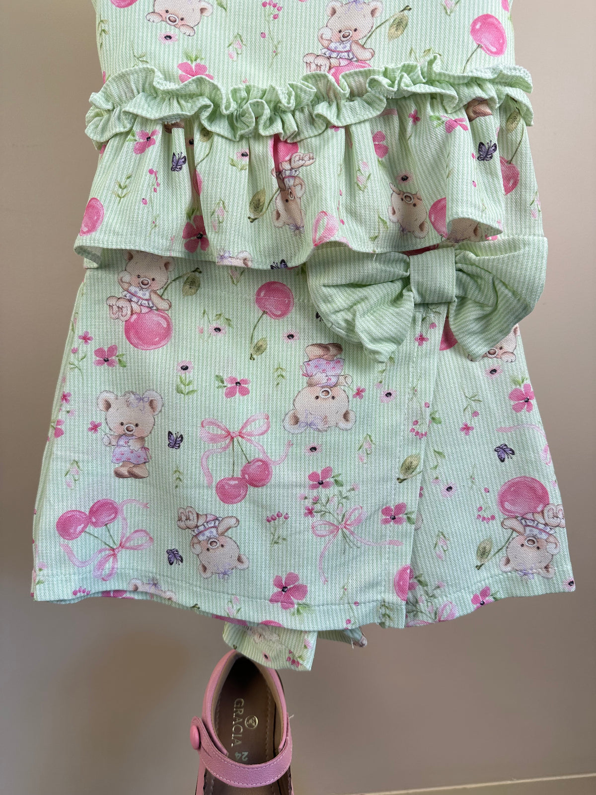Conjunto Infantil Verde Estampado Blusa Babadinhos e Shorts Saia - Petit Cherie