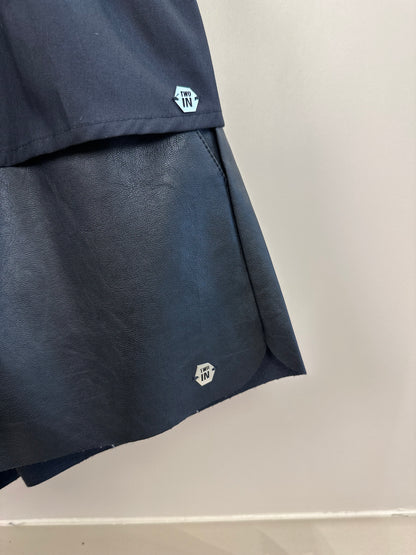 Conjunto Teen Blusa Busto Franzido e Shorts Clochard Couro Tech Preto - Two In