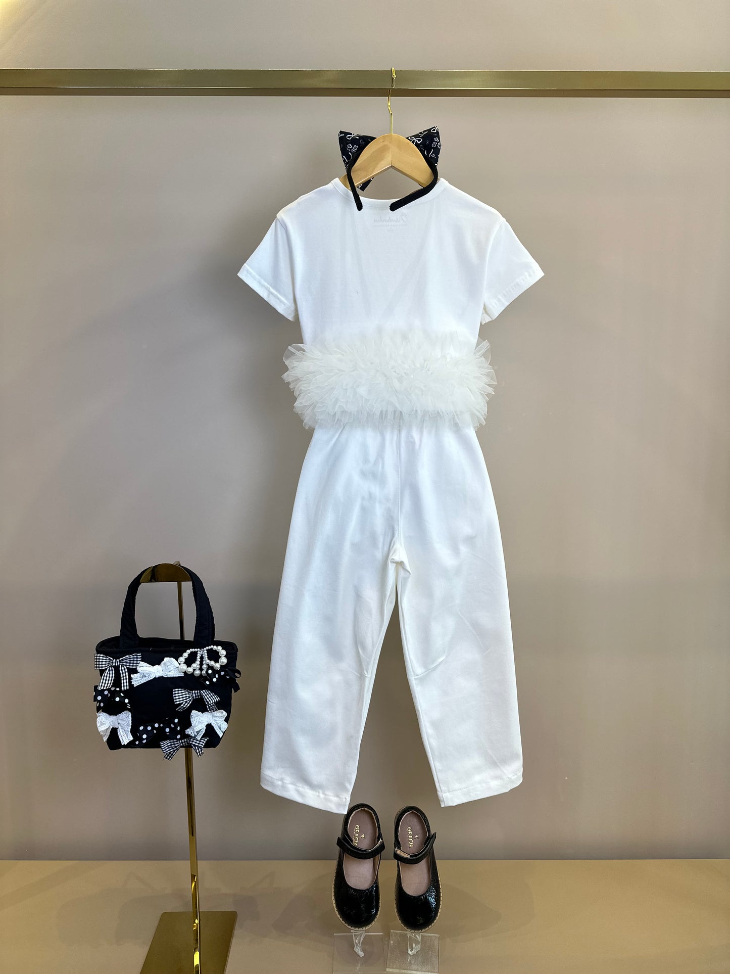Conjunto Infantil Blusa Ursinha Laço Puffer FruFru Tule e Calça Sarja Baggy Ursinhos e Laços - Pituchinhus