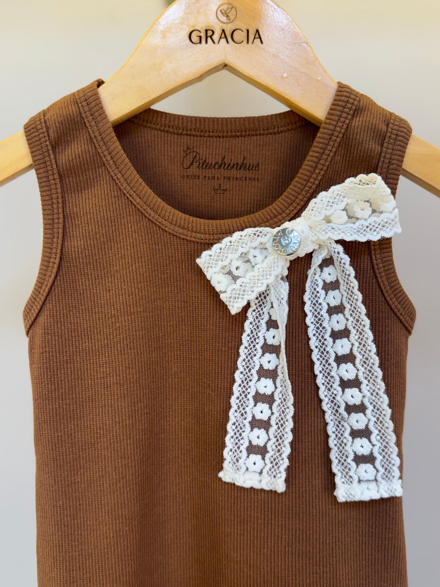 Regata Infantil Laço de Renda Marrom - Pituchinhus