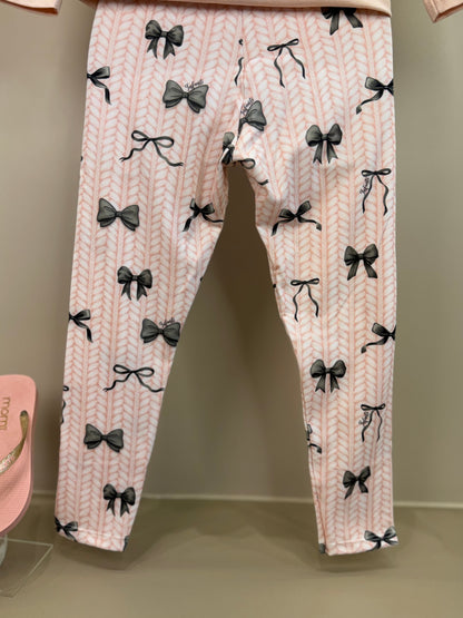 Pijama Infantil Blusa ML Ursinha Beauty e Calça Lacinhos Rosa Seda com Máscara - Infanti