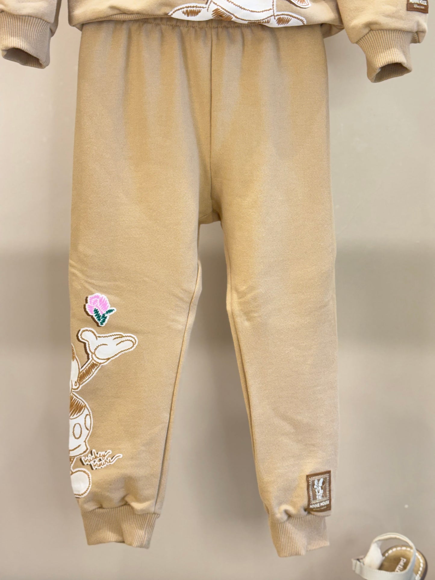 Conjunto Infantil Casaco e Calça de Moletom Minnie Flores - Animê