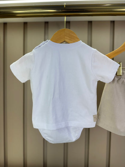 Conjunto Bebê Camiseta-Body Cachorrinho Futebol e Bermuda Bege - Um Mais Um