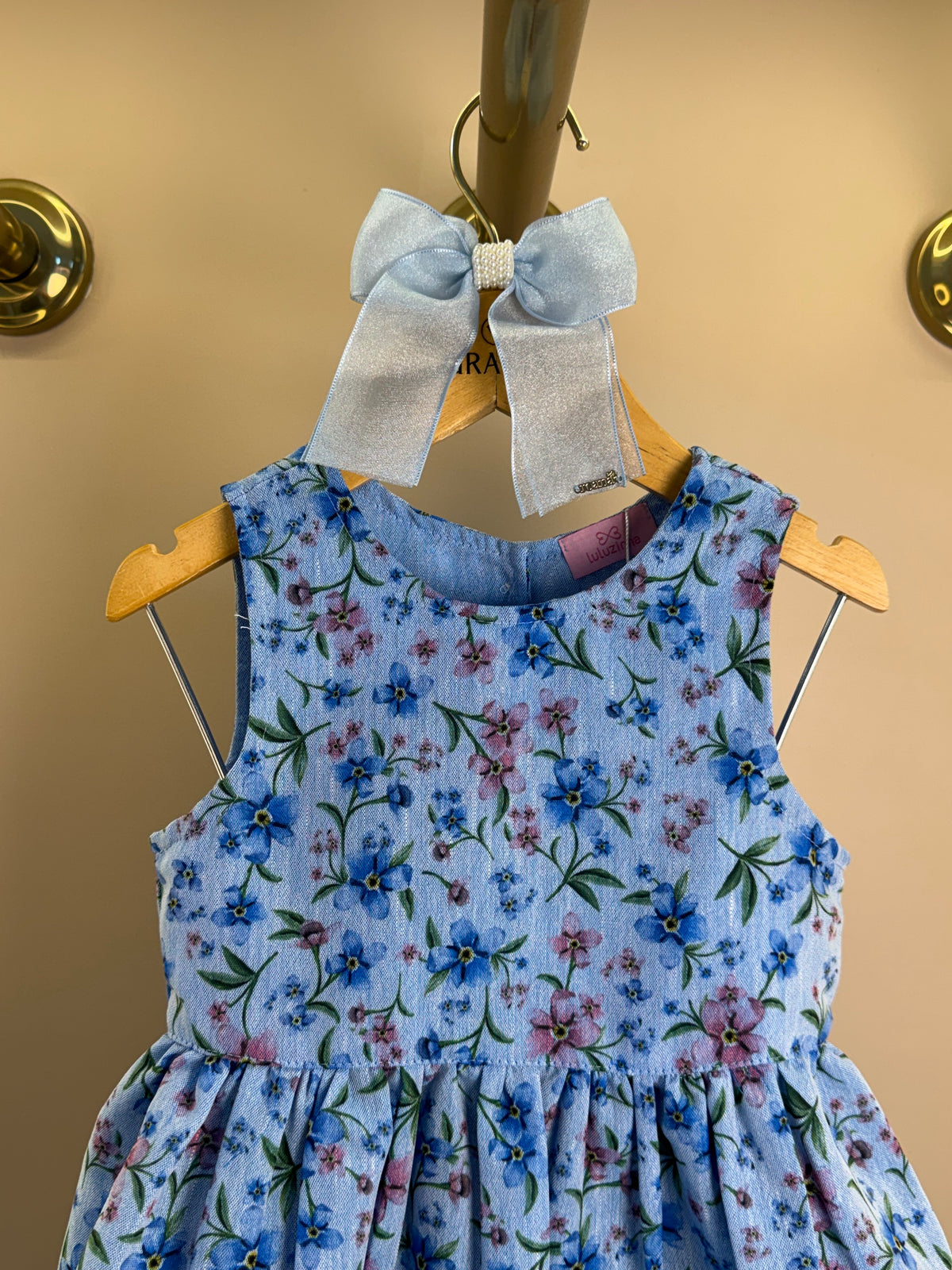 Conjunto Infantil Estampa Exclusiva Blusa Com Babado e Shorts - Luluzinha